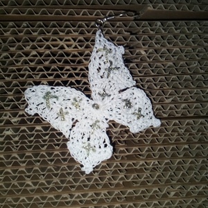 Μονό σκουλαρίκι πεταλούδα λευκή με ασημί κλωστή - πεταλούδα, κρεμαστά, μεγάλα, πλεκτά - 3