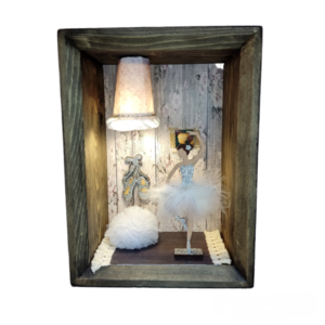 Ξύλινο χειροποίητο διακοσμητικό φωτιστικό λευκή μπαλαρίνα - πορτατίφ, τοίχου, δώρο για βάφτιση
