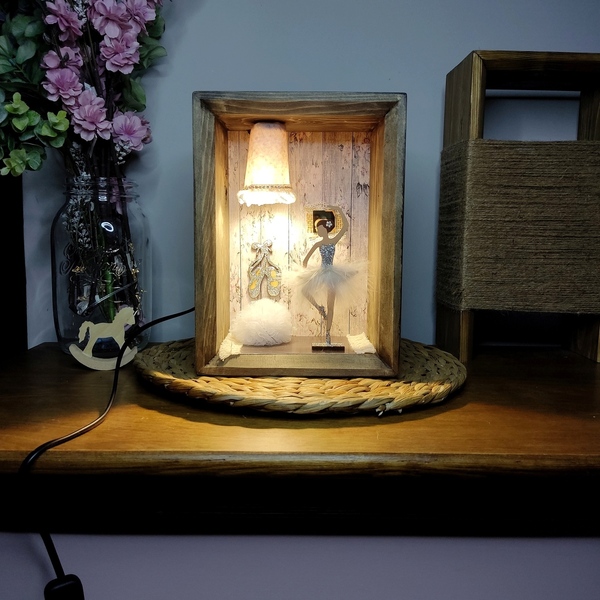 Ξύλινο χειροποίητο διακοσμητικό φωτιστικό λευκή μπαλαρίνα - πορτατίφ, τοίχου, δώρο για βάφτιση - 2