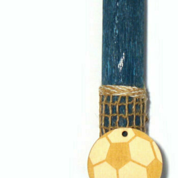 Λαμπάδα μπλε με μπάλα ποδοσφαίρου ξύλινη - λαμπάδες, σπορ και ομάδες - 2