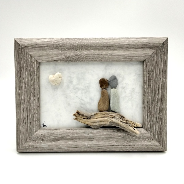 Κορνίζα ξύλινη με παράσταση από βότσαλα και θαλασσόξυλο, lovers (20×15cm) - δώρα γάμου, δώρα επετείου, διακοσμητικά, ιδεά για δώρο, αγ. βαλεντίνου