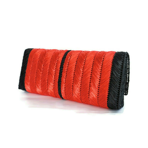 Χειροποίητη τσάντα φάκελος clutch σε κόκκινο και μαύρο χρώμα με νήμα φυσική ψάθα . - clutch, ώμου, ψάθα, βραδινές, μικρές - 2