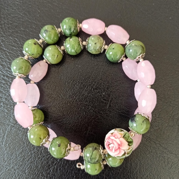 Ανοιξιάτικο βραχιόλι με ροζ χαλαζία και πράσινο νεφρίτη. - ημιπολύτιμες πέτρες, πολύσειρα, χεριού, αυξομειούμενα - 2