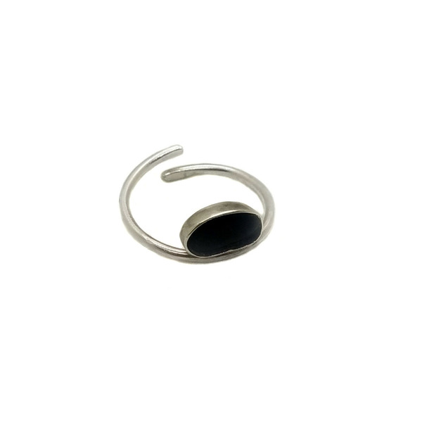 Δαχτυλίδι από Ανακυκλωμένο Ασήμι και μαύρο βότσαλο - ασήμι, minimal, μικρά, boho, αυξομειούμενα