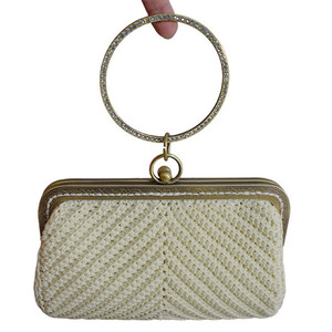 Βραδινό τσαντάκι καρπού εκρού - νήμα, clutch, χειρός, πλεκτές τσάντες, βραδινές - 4
