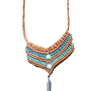 boho macrame necklace με κερομμένο κορδόνι ημιπολύτιμες χάντρες και μεταλλικό στοιχείο στο τελείωμα του - ημιπολύτιμες πέτρες, μακραμέ, μακριά, boho