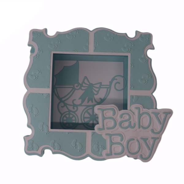 Χειροποίητο χάρτινο κάδρο για νεογεννητο μωρό διαστάσεων 15,5 cm x 17 cm σε ασπρο με γαλάζιο χρώμα - αγόρι, δώρο