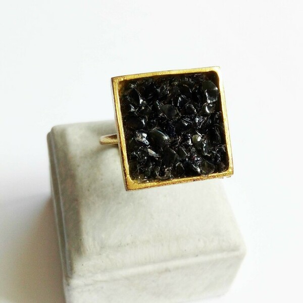 Μπρούντζινο τετράγωνο δαχτυλίδι με πέτρες από μαύρο Όνυχα - ημιπολύτιμες πέτρες, μπρούντζος, μεγάλα, αυξομειούμενα, φθηνά - 2