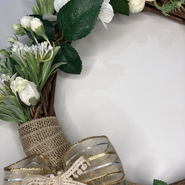 Βεργινο Καφε Στεφανι με λευκα λουλουδια, διαμ. 30cm. - διακοσμητικό, στεφάνια - 4