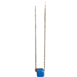 Χειροποίητο κολιέ με χρυσή ατσάλινη αλυσίδα και κεραμικό κύβο - κοντά, ατσάλι, χάντρες, επιχρυσωμένα, charms, μπλε χάντρα