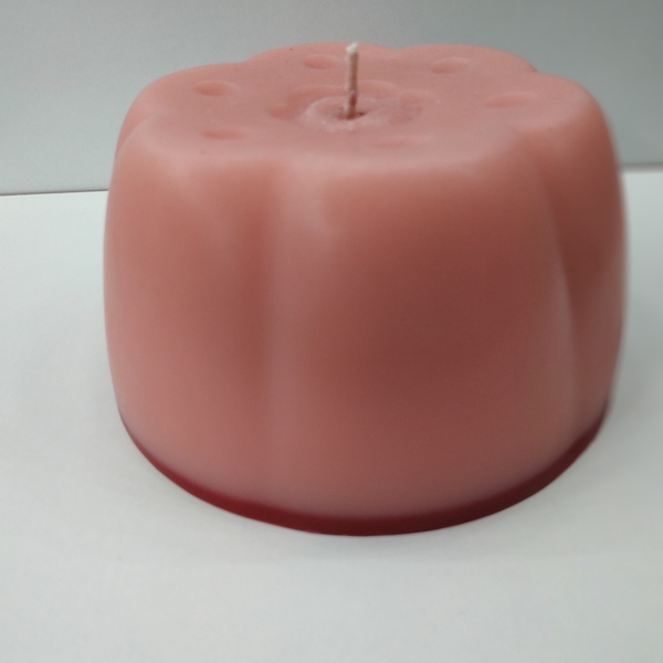 Κερί χειροποίητο σε σχήμα τούρτας ρόζ -κόκκινη βάση 6χ11cm - αρωματικά κεριά