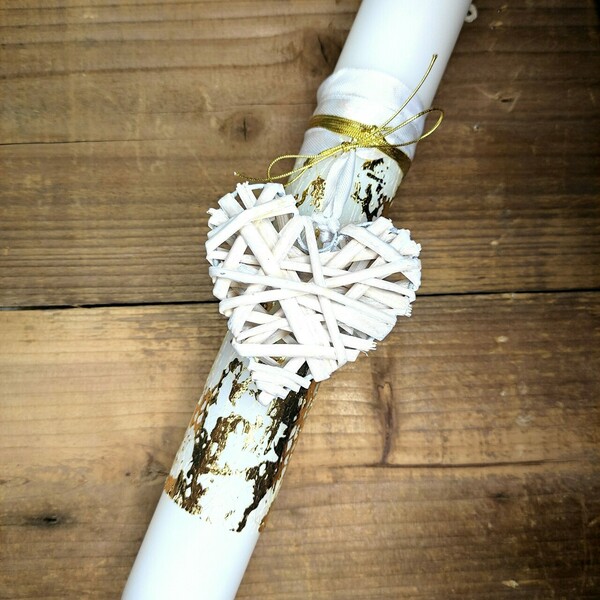 Λαμπάδα λευκό χρυσό με ξύλινη διακοσμητική κρεμαστή καρδιά - καρδιά, κορίτσι, λαμπάδες, για ενήλικες, για εφήβους - 3