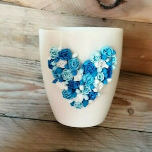 Τρισδιάστατη Χειροποίητη κούπα με πολυμερικό πηλό και σχέδιο μπλε λουλουδιών - καρδιά, δώρο, πορσελάνη, κούπες & φλυτζάνια, πολυμερικό πηλό - 3