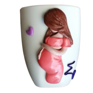 Τρισδιάστατη Χειροποίητη κούπα με πολυμερικό πηλό και σχέδιο έγκυο κοπέλα - χειροποίητα, πορσελάνη, κούπες & φλυτζάνια, πολυμερικό πηλό