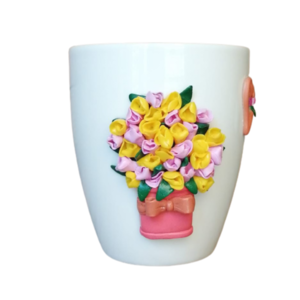 Τρισδιάστατη Χειροποίητη κούπα με πολυμερικό πηλό και σχέδιο γλαστράκι με κίτρινα λουλούδια. - δώρο, χειροποίητα, πορσελάνη, κούπες & φλυτζάνια, πολυμερικό πηλό
