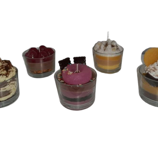 Κερί Χειροποίητο Αρωματικό Cheesecake Κόκκινο-Άσπρο-Καφέ 8x8cm - αρωματικά κεριά - 3