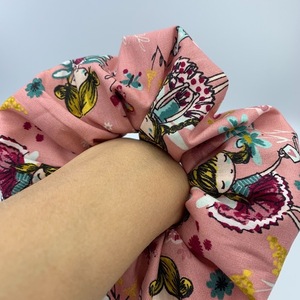 Scrunchie σε pattern Νεράιδες - ύφασμα, για τα μαλλιά, λαστιχάκια μαλλιών, νεράιδες - 2