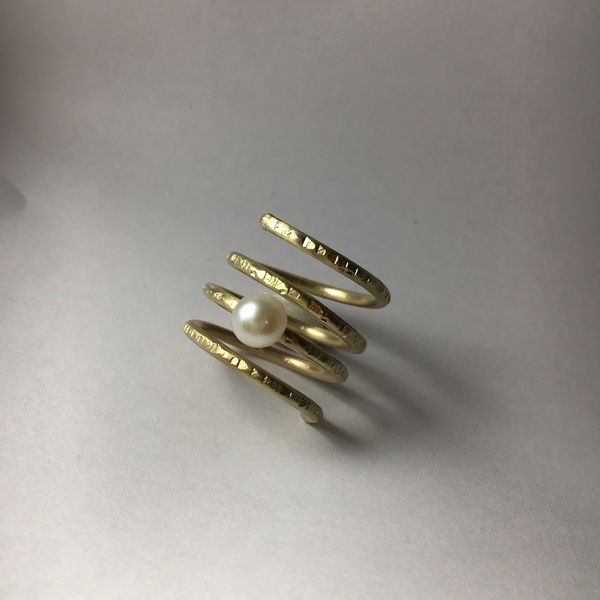 Δαχτυλίδι ορειχάλκινο σπιράλ με μαργαριτάρι - μοντέρνο, μαργαριτάρι, ορείχαλκος, δαχτυλίδι, καθημερινό - 2