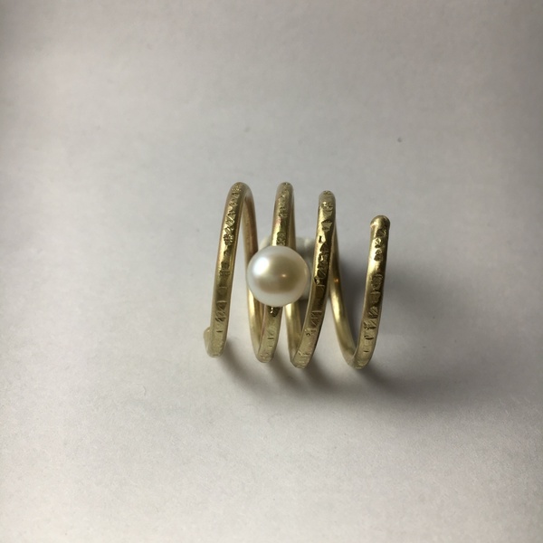 Δαχτυλίδι ορειχάλκινο σπιράλ με μαργαριτάρι - μοντέρνο, μαργαριτάρι, ορείχαλκος, δαχτυλίδι, καθημερινό - 3