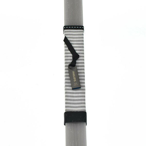 Λαμπάδα 32x3 με USB 32GB - αγόρι, λαμπάδες, για ενήλικες, για εφήβους