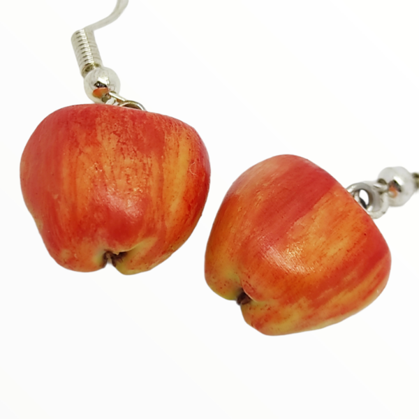 Σκουλαρίκια Κόκκινο μήλο κομμένο (Red Αpple), χειροποίητα κοσμήματα φρούτα πολυμερικού πηλού Mimitopia - πηλός, χειροποίητα, φρούτα, φαγητό - 4