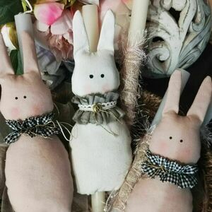 Πασχαλινή Λαμπάδα Old Pink Easter Bunny black white collar - λαμπάδες, για παιδιά, για ενήλικες, για εφήβους, ζωάκια - 3