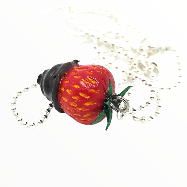 Κολιέ φράουλα βουτηγμένη σε Πραλίνα,χειροποίητα κοσμήματα μινιατούρες φρούτων και απομίμησης φαγητού απο πολυμερικό πηλό Mimitopia - γυναικεία, πηλός, χειροποίητα, μινιατούρες φιγούρες - 5