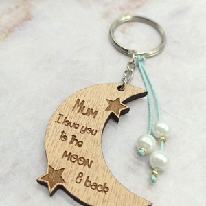 Ξύλινο Μπρελόκ με χάντρες–Mum i love you to the moon and back! 5cm x 4.5cm - μητέρα, γιορτή της μητέρας, ξύλινα, σπιτιού, προσωποποιημένα - 2