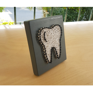 Ξύλινο δωράκι για οδοντίατρο με καρφιά & κλωστές 15x12cm - ξύλο, personalised, δώρο για γιατρό, προσωποποιημένα - 5