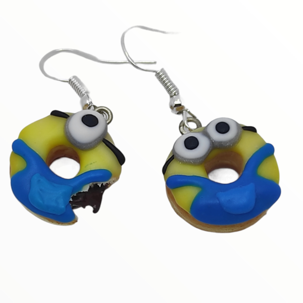 Σκουλαρίκια Minions donuts (Minions donuts earrings),χειροποίητα κοσμήματα απομίμησης φαγητού απο πολυμερικό πηλό Mimitopia - γυναικεία, πηλός, χειροποίητα - 3