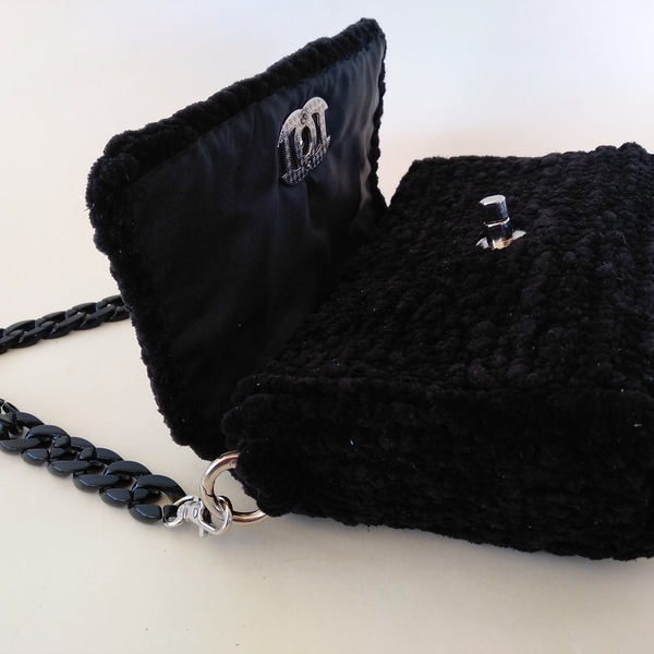 Mini black bag/ Μικρό βελουτέ μαύρο τσαντάκι - νήμα, χειρός, πλεκτές τσάντες, βραδινές, μικρές - 4