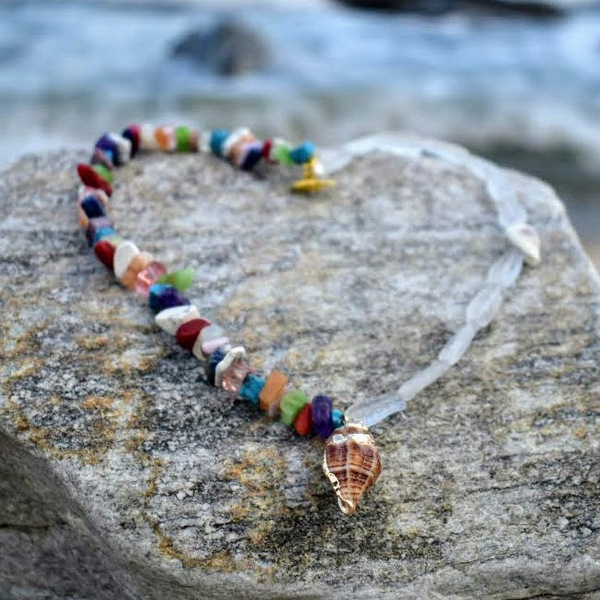 Κολιέ με πολύχρωμες ημιπολύτιμες πέτρες και χάντρες - ημιπολύτιμες πέτρες, ψάρι, κοχύλι, κοντά, boho - 2