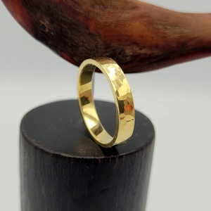 Κλασικό σφυρήλατο επιχρυσωμένο 18K δαχτυλίδι από ασήμι 925 - επιχρυσωμένα, ασήμι 925, βεράκια, σταθερά - 2
