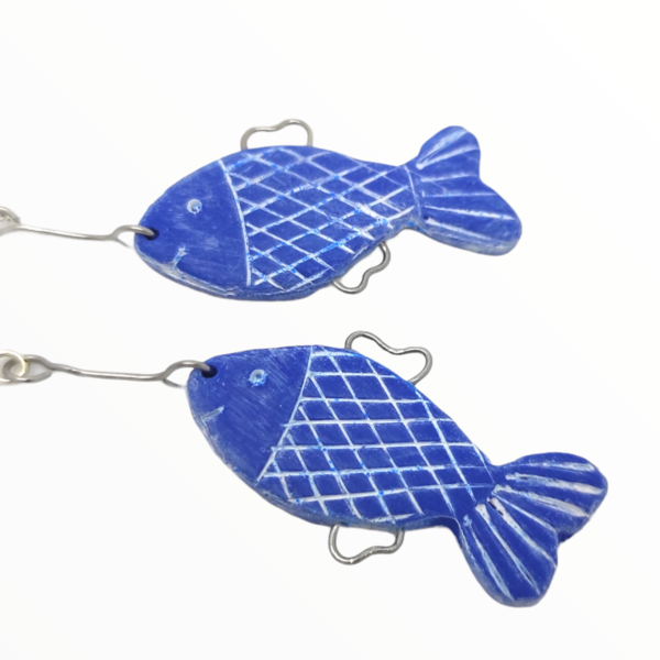 Σκουλαρίκια ψαράκια με μεταλλικά στοιχεία σχέδιο 4, Χειροποίητα κοσμήματα από πολυμερικό πηλό mimitopia - ψάρι, πηλός, κρεμαστά - 5