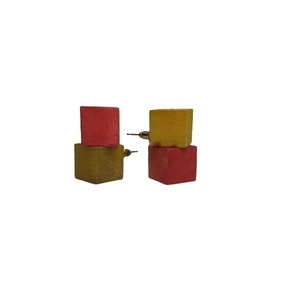 Σκουλαρίκια μεγάλα ξύλινα σε boho στυλ τετράγωνο σχήμα, σε χρώμα κίτρινο και κόκκινο - ξύλο, καρφωτά, boho, μεγάλα - 2