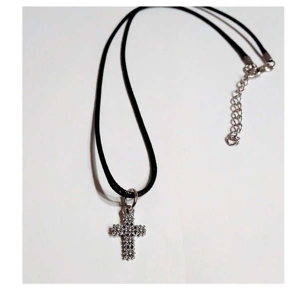 Γυναικείο μενταγιόν με σταυρό σε μαύρο snake cord. - σταυρός, κοντά, γιορτή της μητέρας - 4
