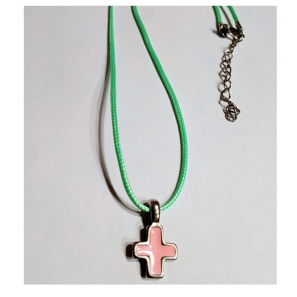 Γυναικείο μενταγιόν, μεταλλικός σταυρός με σμάλτο σε λαχανί snake cord. - σμάλτος, σταυρός, κοντά, γιορτή της μητέρας - 3