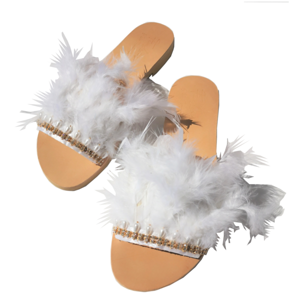 Angelique in white wedding sandal χειροποίητο δερμάτινο λευκό νυφικό σανδάλι με φτερά, κρύσταλλα και πέρλες - φλατ, δέρμα, νυφικά, φτερό, slides