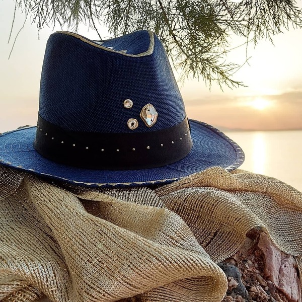 Custom / Handpainted καπέλο Gold & Blue - γυναικεία, απαραίτητα καλοκαιρινά αξεσουάρ, boho, δώρα για γυναίκες, ψάθινα - 3
