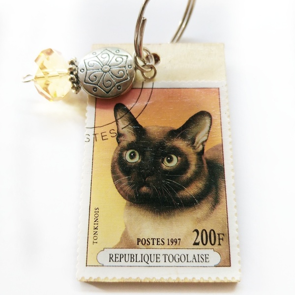 Μπρελόκ με συλλεκτικό γραμματόσημο γάτα 5.5*3.2 cm - γάτα, ξύλινα