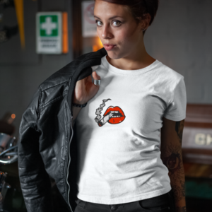 Βαμβακερό μπλουζάκι με κεντητό σχέδιο Κέντημα art noir χείλη με τσιγάρο - βαμβάκι, κεντητά