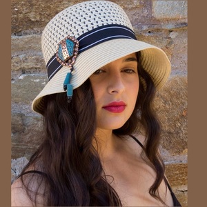 Ψάθινο γυναικείο καπέλο σε 2 αποχρώσεις, διακοσμημένο με χάλκινο κόσμημα - δώρα για γυναίκες, ψάθινα - 2
