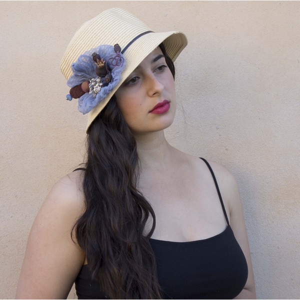 Ψάθινο γυναικείο καπέλο, διακοσμημένο με σύνθεση σε μπλε και καφέ - λουλούδια, romantic, δώρα για γυναίκες, ψάθινα - 2