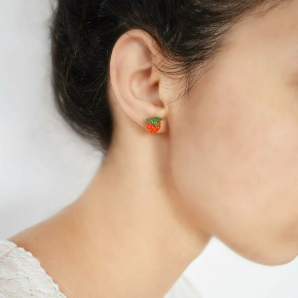Strawberry Stud Earrings | Χειροποίητα μικρά καρφωτά σκουλαρίκια φράουλες (πηλός, ατσάλι) - πηλός, καρφωτά, μικρά, ατσάλι, καρφάκι - 3