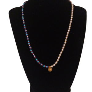 Πολύχρωμο κολιέ με πέρλες και φλουρί - charms, χάντρες, φλουριά, πέρλες, seed beads, επιχρυσωμένο στοιχείο - 2