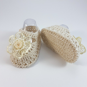Πλεκτά εκρούκαλοκαιρινά παπουτσάκια για κορίτσια/ παπούτσια για μωρά με λουλούδια/ 0-12/ Crochet ivory summer booties for girls - κορίτσι, δώρο για νεογέννητο, βρεφικά ρούχα - 4