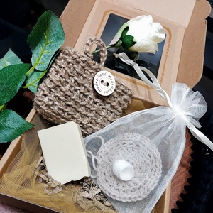 Spa gift box με χειροποίητα πλεκτά - χεριού, προσώπου, σώματος