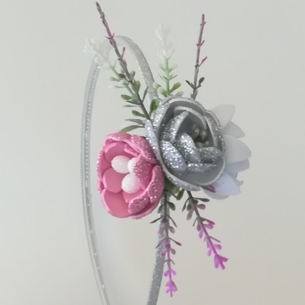 Στέκα παιδική με λουλούδια από αφρώδες φύλλο σε γλίτερ ροζ, ασημί και άσπρο - κορίτσι, αξεσουάρ μαλλιών - 3