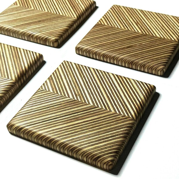 Σουβέρ ξύλινα χειροποίητα μοτίβα ψαροκόκαλό από κόντρα πλακέ σετ 4 τεμαχίων - ξύλο, σουβέρ, γεωμετρικά σχέδια, πιατάκια & δίσκοι