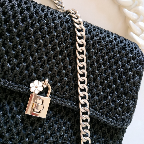 Χειροποίητη πλεκτή τσάντα μαύρη glitter με κοκκαλινη αλυσίδα - νήμα, ώμου, πλεκτές τσάντες, βραδινές - 4